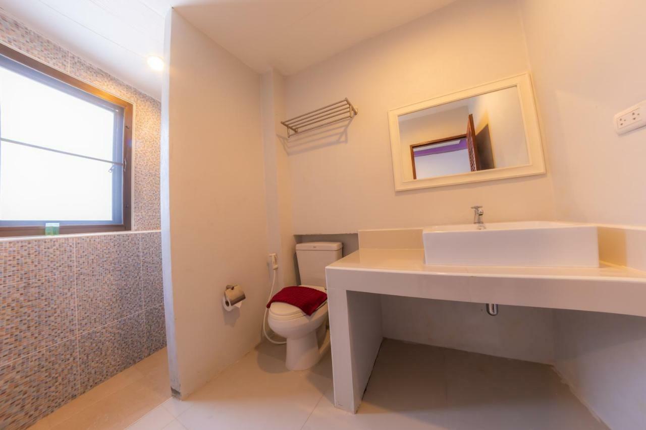 Enrico Hostel Patong ภายนอก รูปภาพ