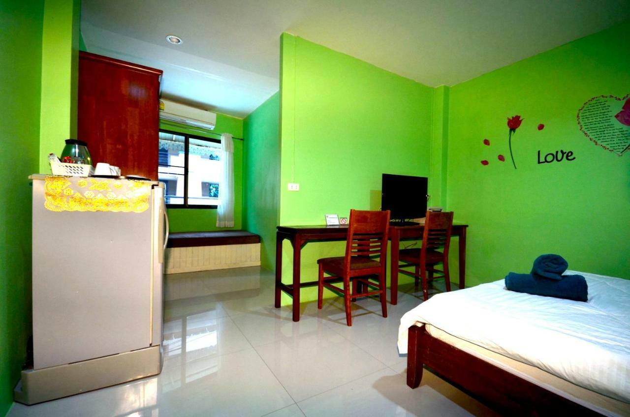 Enrico Hostel Patong ภายนอก รูปภาพ
