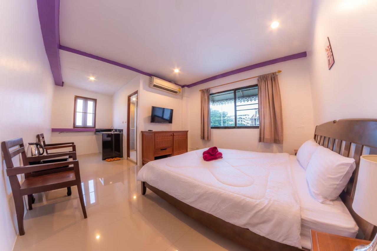 Enrico Hostel Patong ภายนอก รูปภาพ
